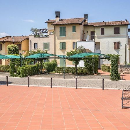 Maloma Apartment Peschiera del Garda Luaran gambar
