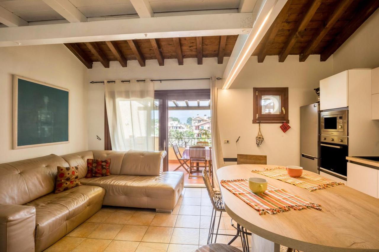 Maloma Apartment Peschiera del Garda Luaran gambar