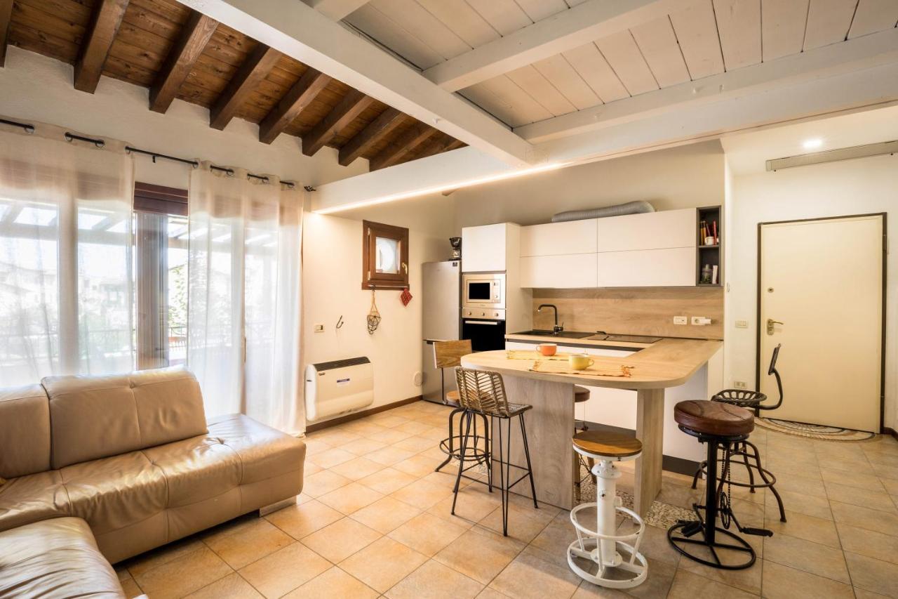 Maloma Apartment Peschiera del Garda Luaran gambar