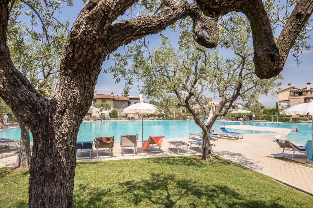 Maloma Apartment Peschiera del Garda Luaran gambar