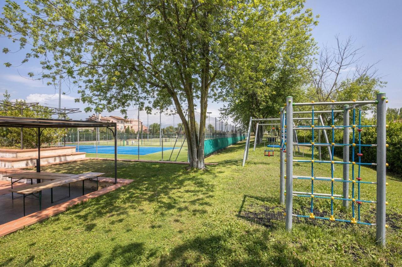 Maloma Apartment Peschiera del Garda Luaran gambar