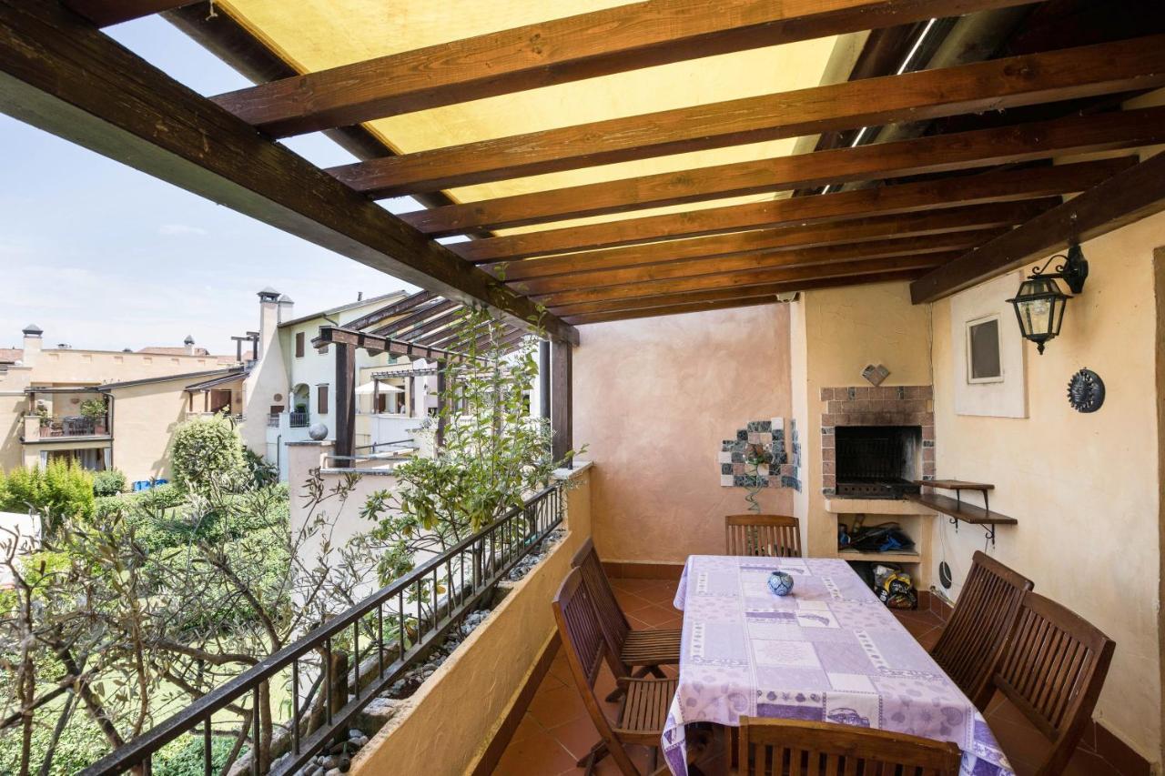 Maloma Apartment Peschiera del Garda Luaran gambar